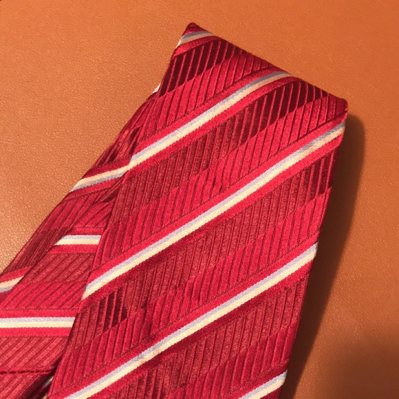 Hugo Boss Silk Tie - Picture 9 of 10